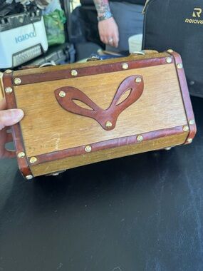 Simons Maroon Lined Wooden Jewelry Case